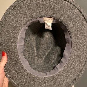 Universal threads gray hat never worn
